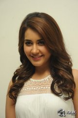 Raashi Khanna at Jil Movie Success Meet